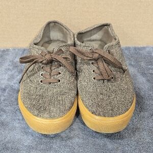 Old Navy Gender Neutral Stylish Board Shoes with Brown and Tan Accents